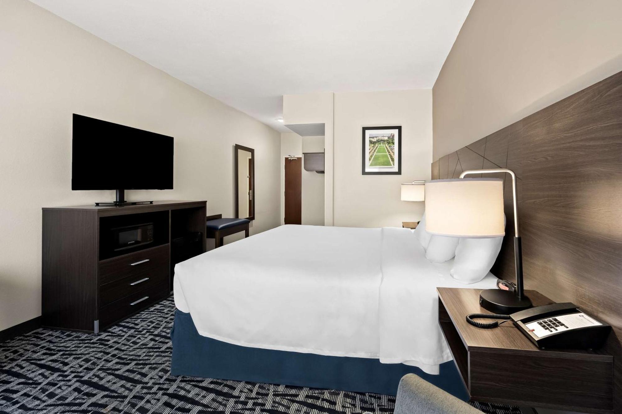 Best Western Bryan College Station Экстерьер фото