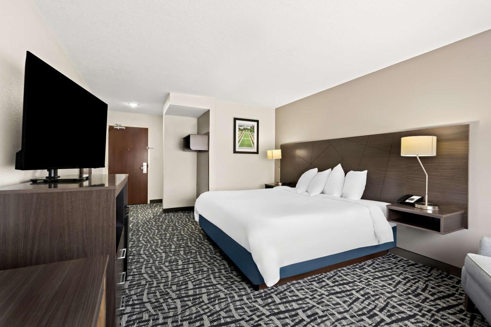Best Western Bryan College Station Экстерьер фото
